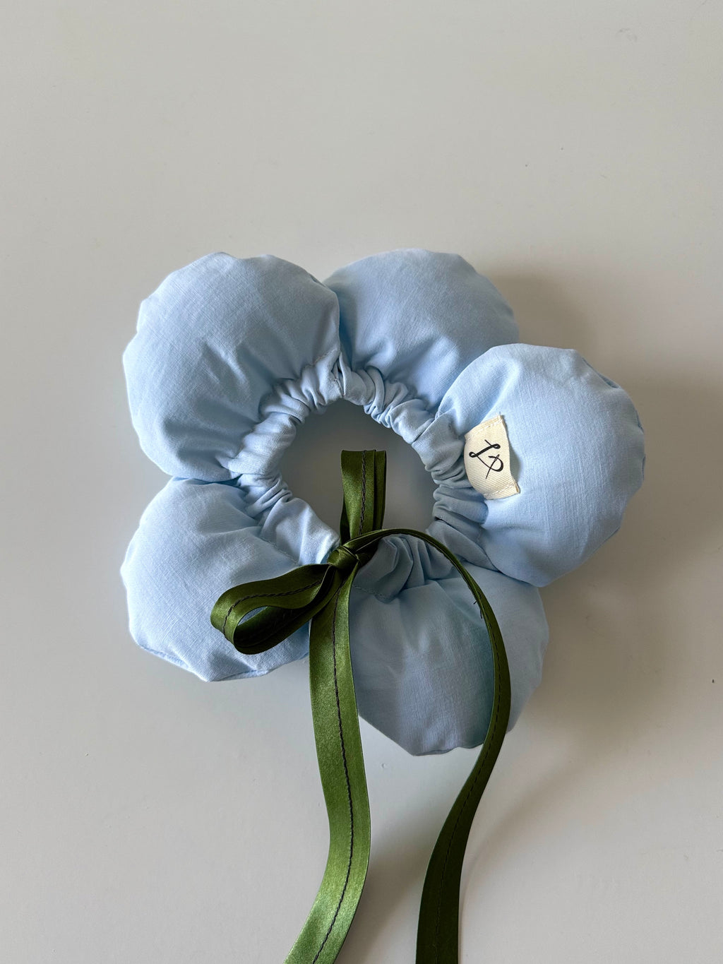 The Petal Puff - Forget Me Not